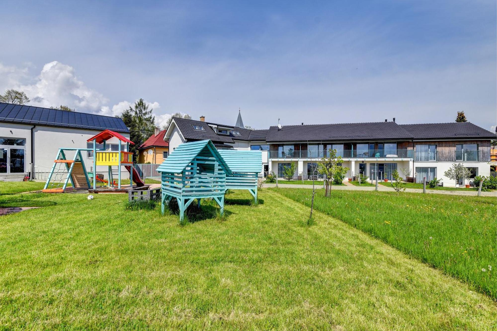 Penzion Ceresnovy Sad & Wellness Vysoke Tatry Luaran gambar